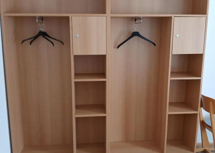 Doppelbett ホームステイ ヴァイデン