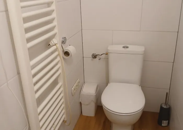 Doppelbett ホームステイ ヴァイデン